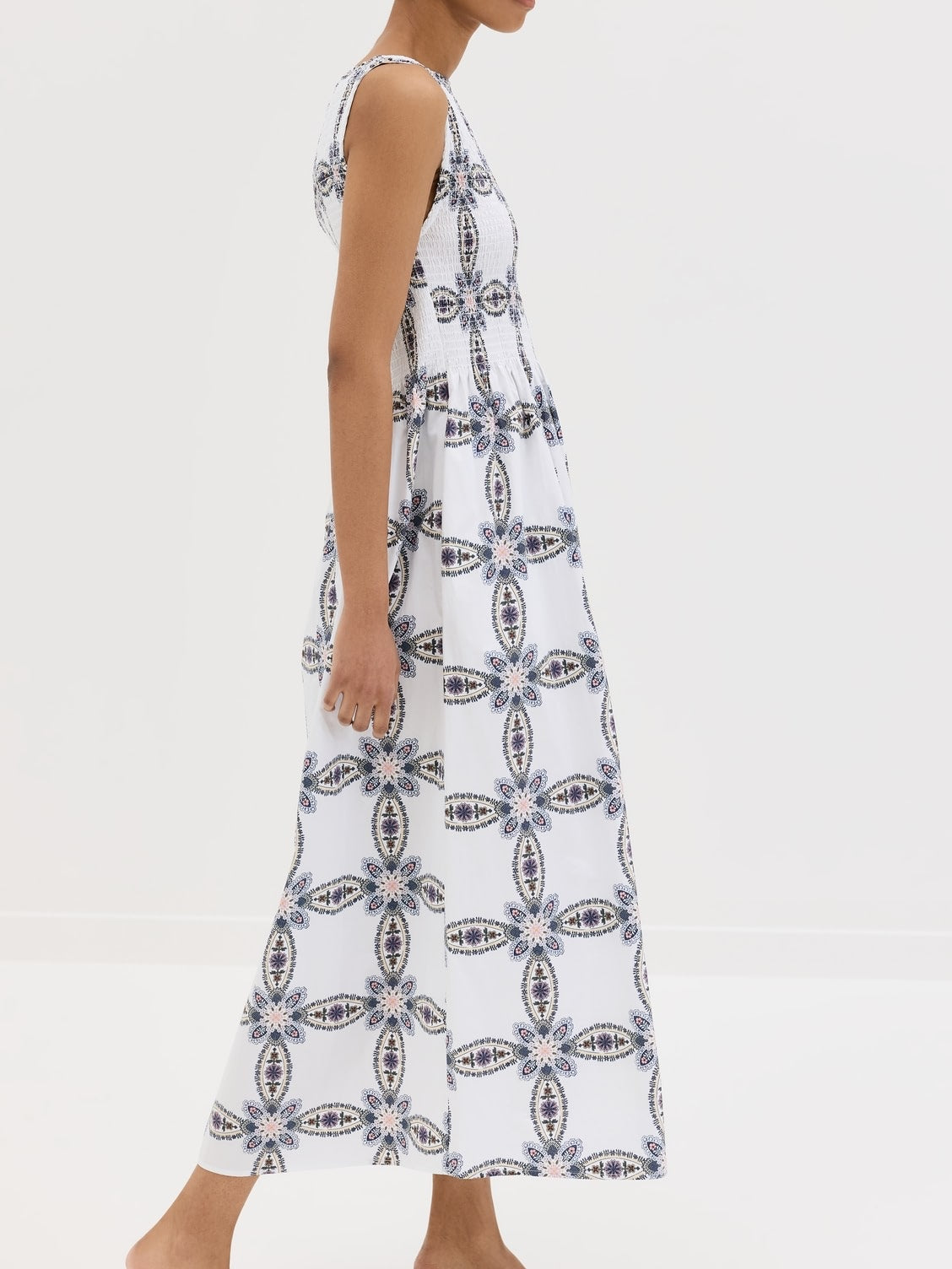 Black And White Printed Sleeveless Dress