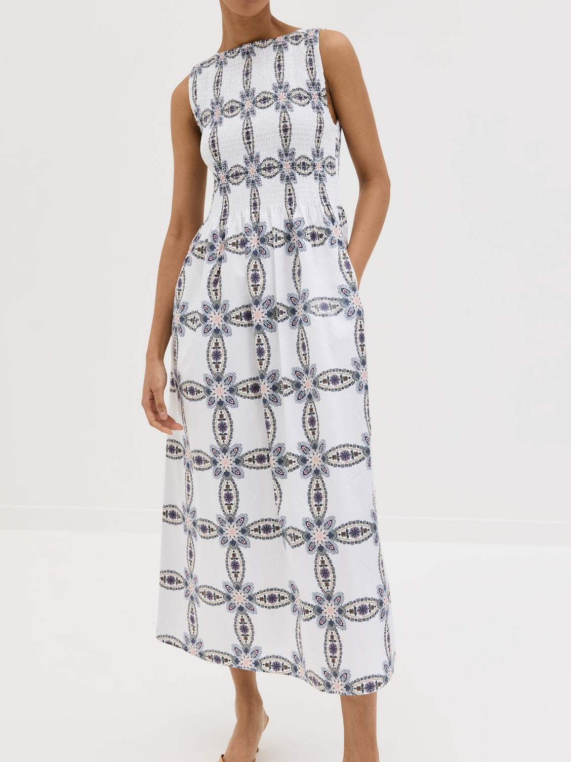 Black And White Printed Sleeveless Dress