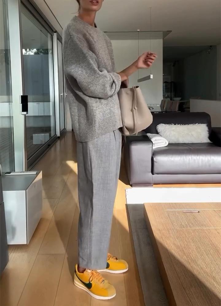 Gray Solid Color Casual Suit