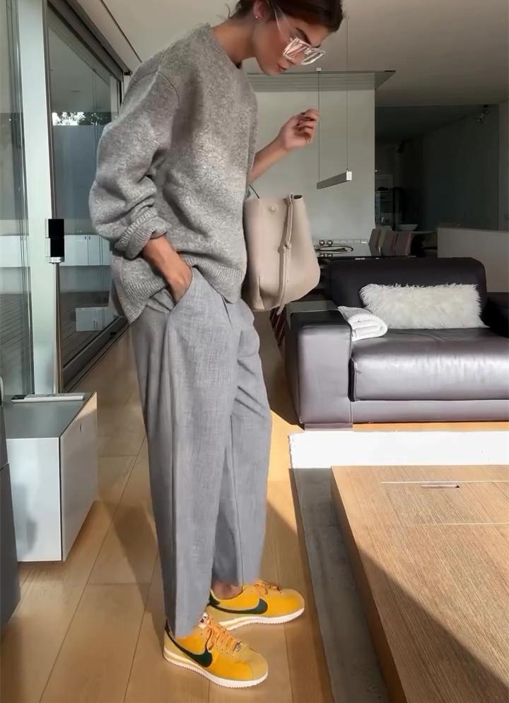 Gray Solid Color Casual Suit
