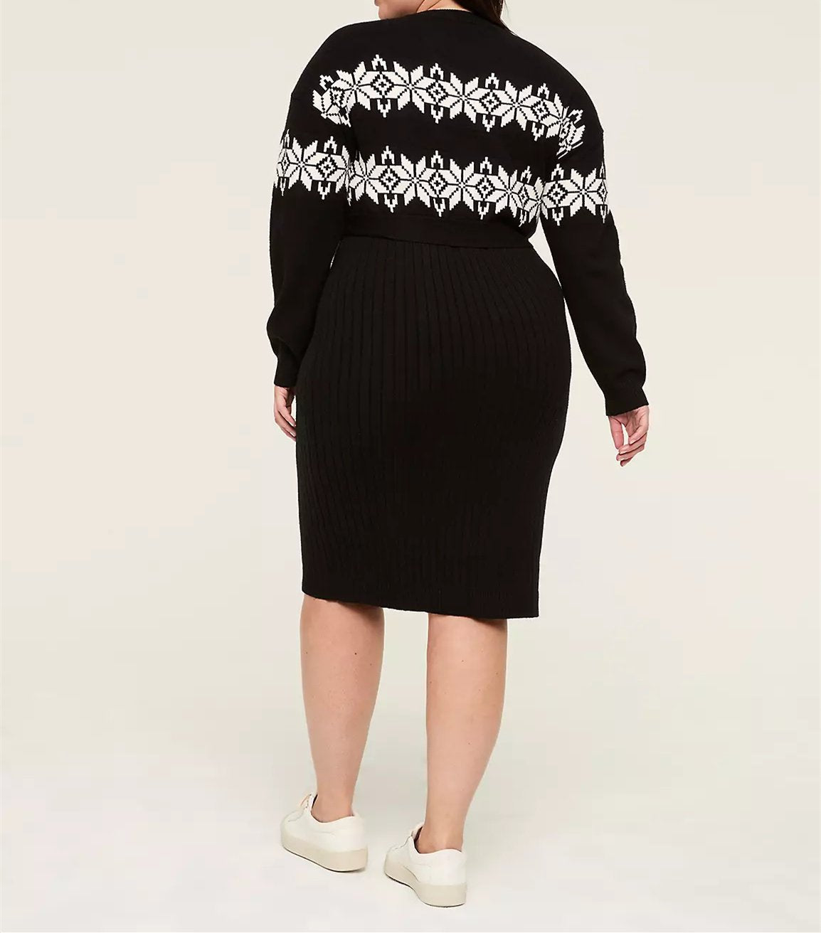 Snowflake Long Black Sweater