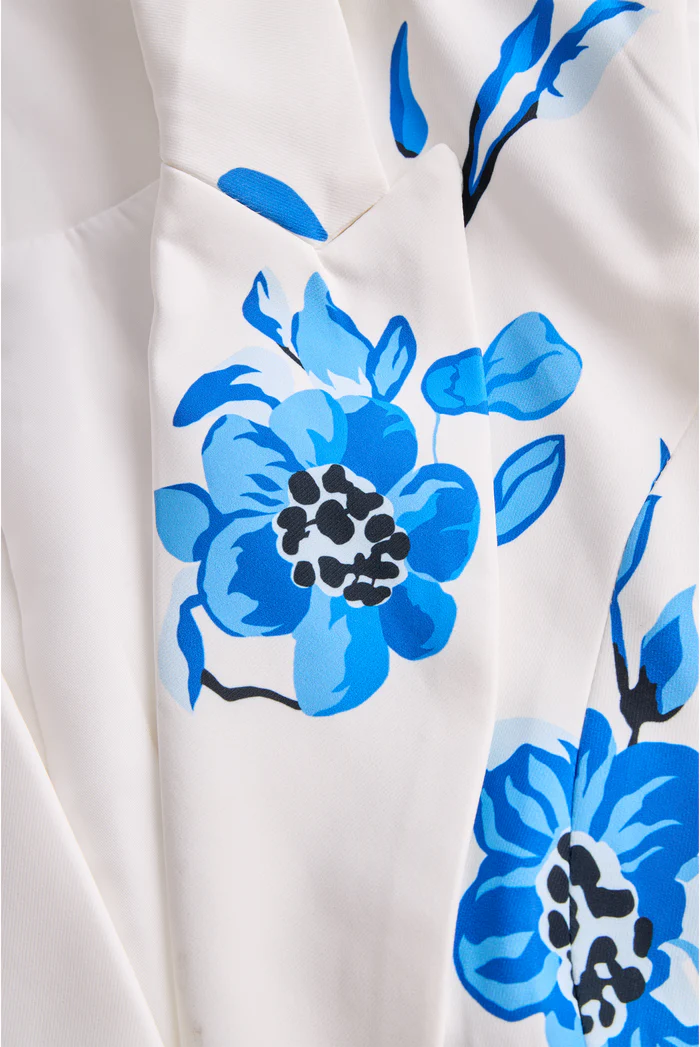 Elegant Floral-Embroidered Suit