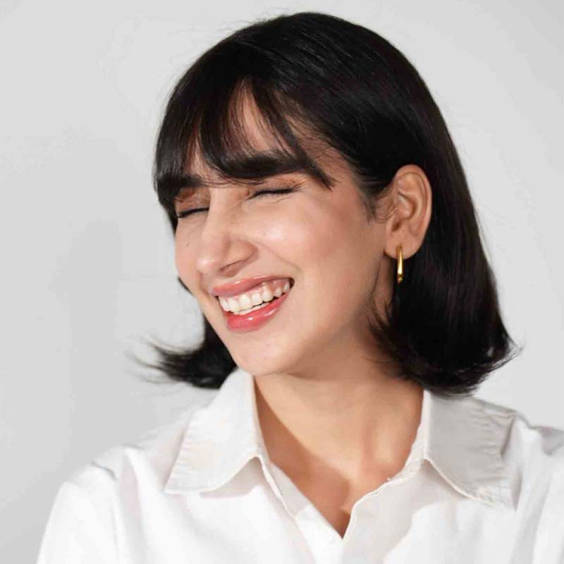 Women's Full Head Wefted Wig With Bangs