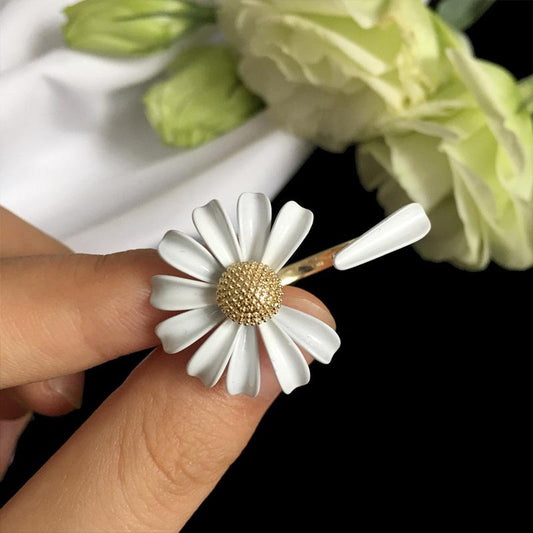 Daisy Open End Ring